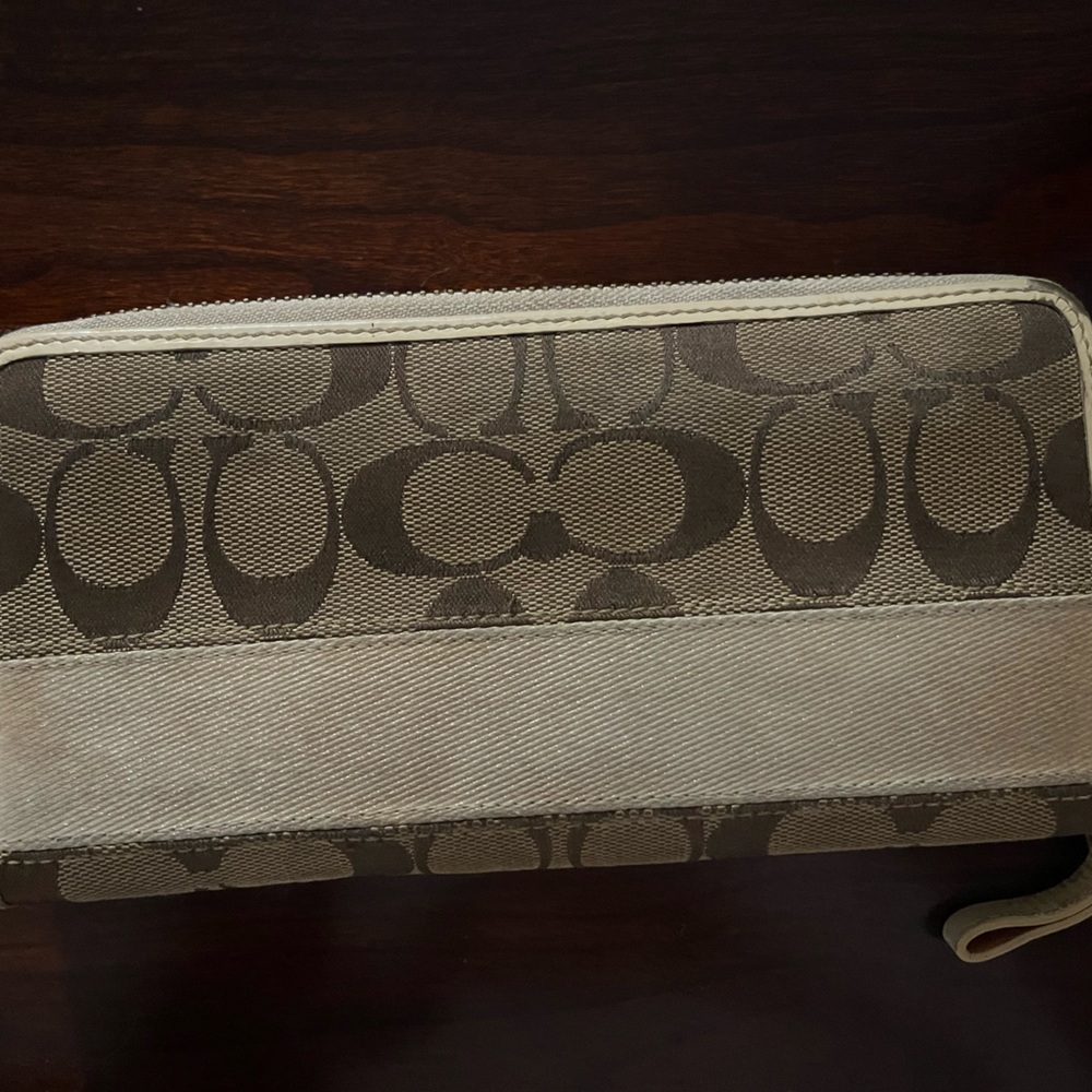 Coach Signature Canvas Wallet